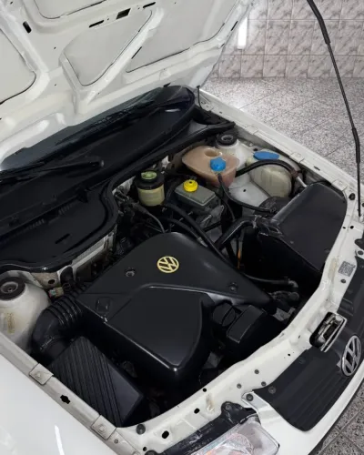 Volkswagen Gol Geração III 1.6 MI 8V Gasolina Mec. 2P 2000