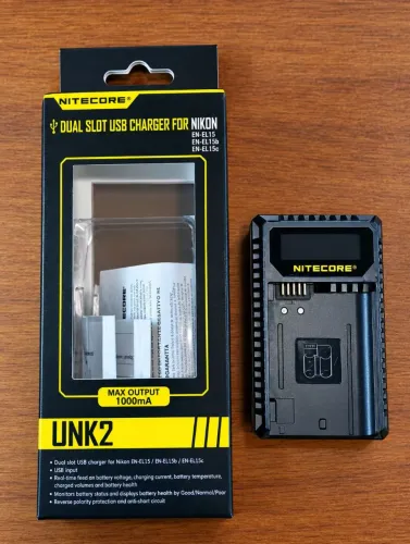 Carregador Nitecore UNK2 p/ 2 Baterias da Nikon EN-EL15.