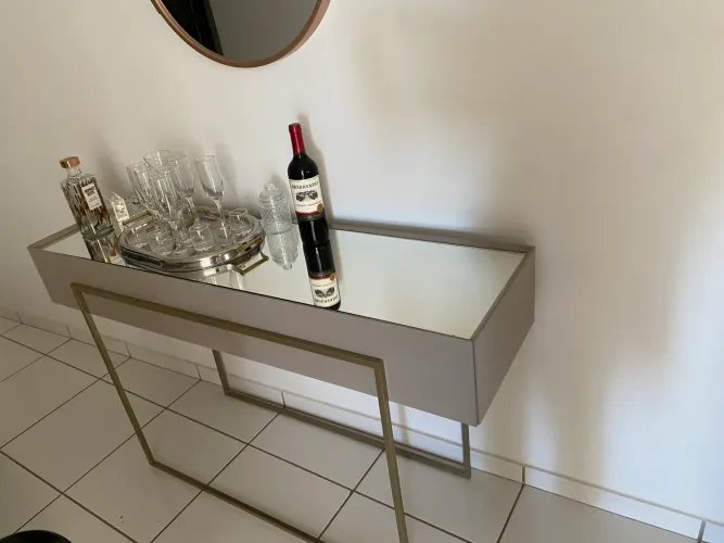 Vende-se aparador para sala de jantar