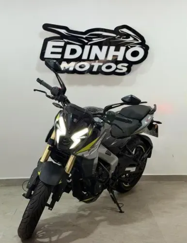 BAJAJ DOMINAR NS400Z 2026