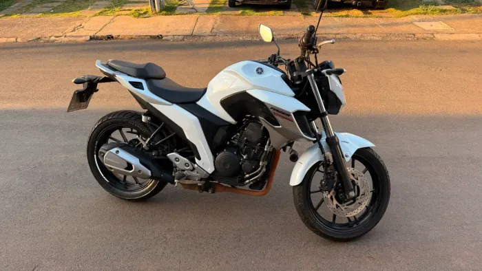 Yamaha FZ25 Fazer 250 ABS 2019 - 20.860 km
