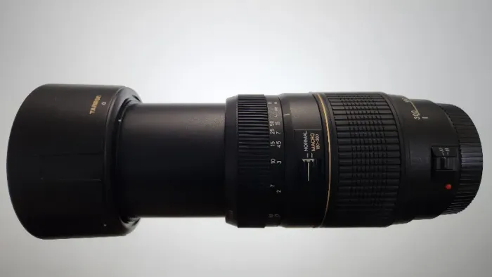 Lente Canon - Tamron AF 70-300mm F/4-5.6 Di LD Macro 1:2
