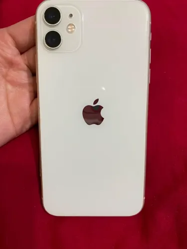 iPhone 11 - 126GB Branco