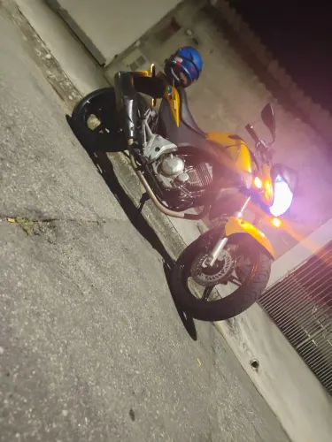 Cb 300 r 2011
