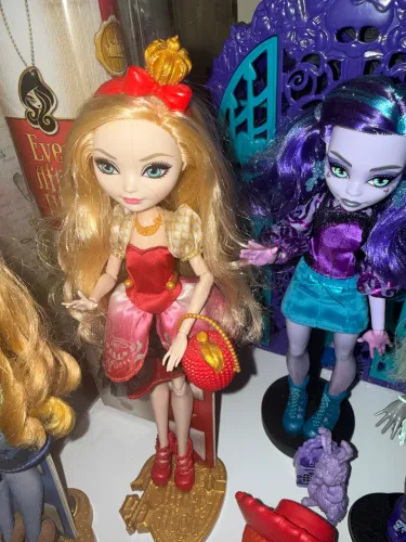 Apple white ever after high com caixa