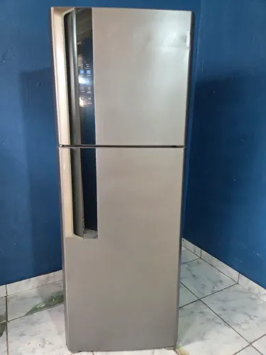 Vendo geladeira Electrolux