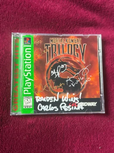 Mortal Kombat Trilogy PS1 Autografado