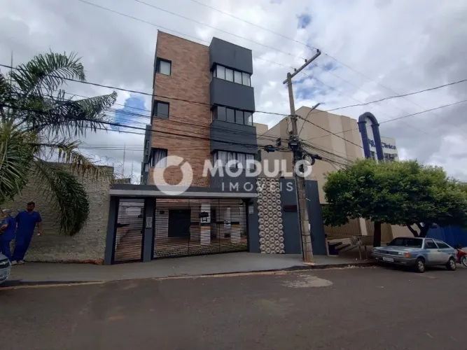 APARTAMENTO à venda, 2 quartos, 1 vaga, UMUARAMA - Uberlândia/MG