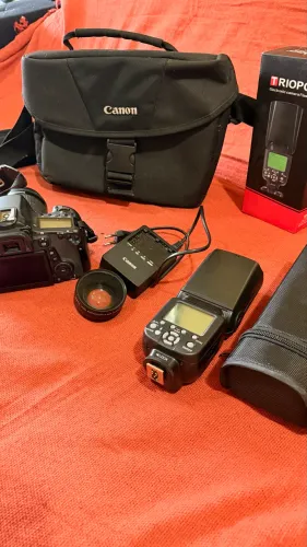 Canon EOS 70D kit 
