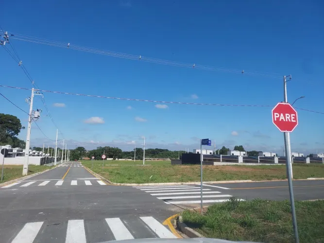 TERRENOS FAZENDA RIO GRANDE , BAIRRO REGIÃO DO VENEZA- R$1.210,92 MENSAIS.