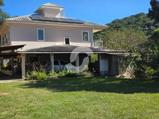Casa com 3 dormitórios à venda, 289 m² por R$ 1.350.000,00 - Rio do Ouro - Niterói/RJ