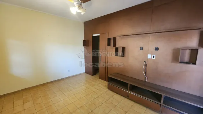 Locação de Casa Residencial Vila Ercília