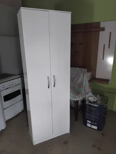 Armário multiuso branco