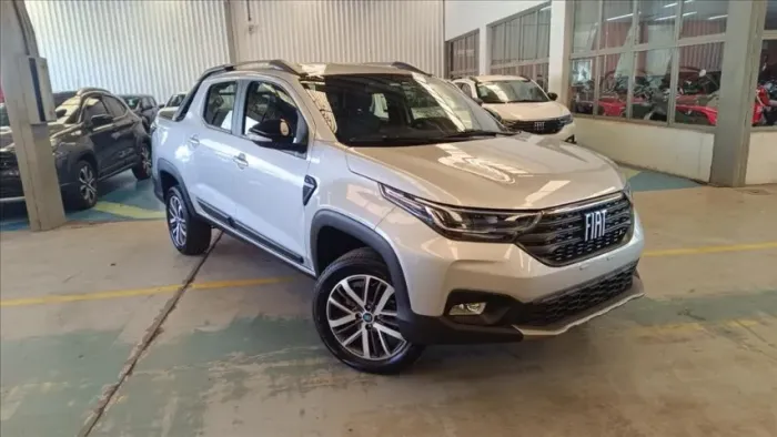 Fiat Strada Volcano 1.3 Flex 8V CD 2026
