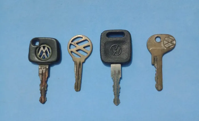 Lote com 4 Chaves Volkswagen antigas