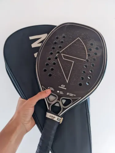 Raquete de Beach Tennis Titan Chrome Carbono 3K + Capa