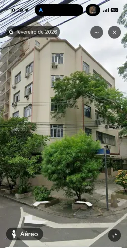 Excelente apartamento no Méier, 1 por andar