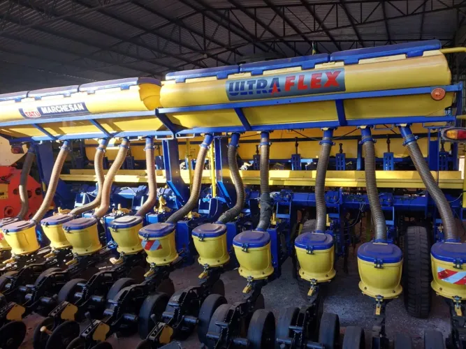 Plantadeira Tatu Ultra Flex