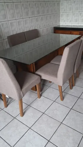 Conjunto mesa jantar com 6 cadeiras