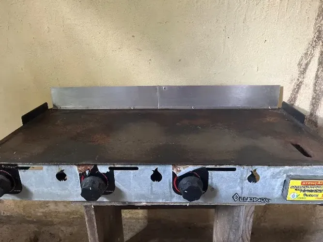 Chapa para hamburgueria 80cm acendedor com defeito