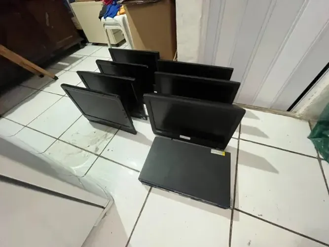 LOTE INFORMÁTICA - 7 COMPUTADORES + 2 SWITCH HP