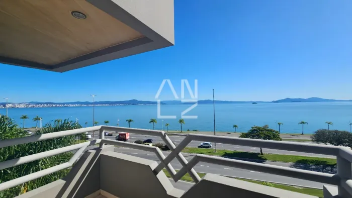 Apto com vista deslumbrante pro mar
