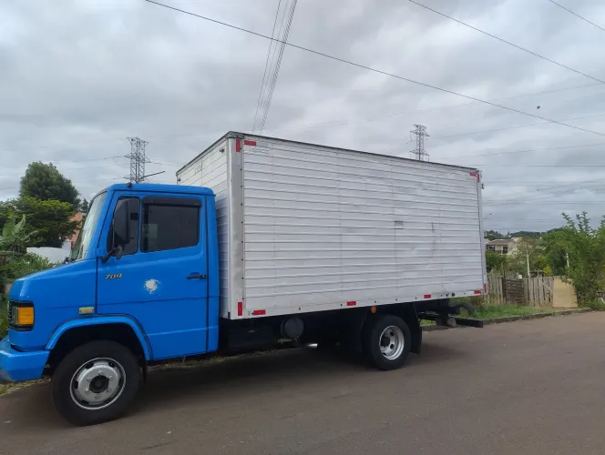 709 ano 1992 motor novo valor 95 mil