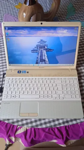 Notebook Intel i5 - Sony Vaio - Modelo PCG-71911-X - SSD 120Gb - 4Gb MEM. DDR3