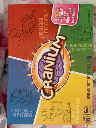 Jogo de Tabuleiro: CRANIUM Espanhol 
