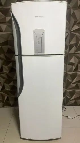 Geladeira Panasonic 