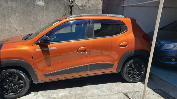 Renault Kwid Outsider 1.0 Flex 12V 5P Mec. 2020