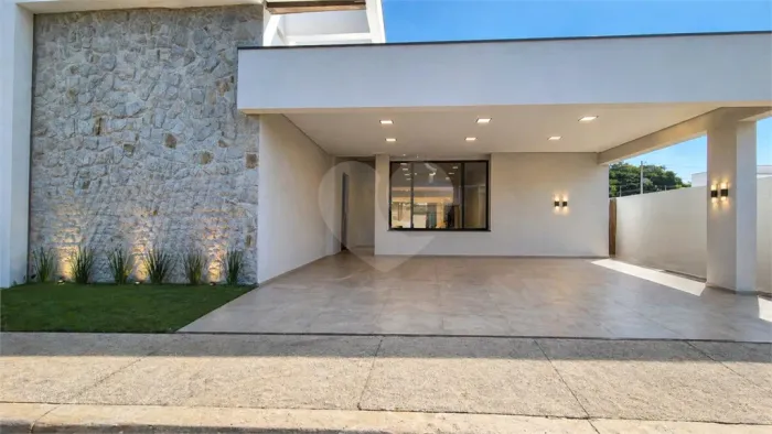 Casa à venda com 4 quartos no Alphaville Nova Esplanda 2 em Votorantim, SP