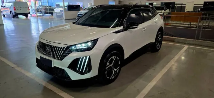 Peugeot 2008 GT 1.0 Turbo Flex 5P Aut. 2025