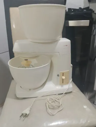 batedeira planetária ARNO ....ZAP *