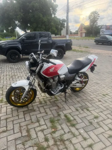 Cb 1300 super four