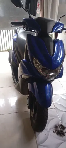 Yamaha fluo 125