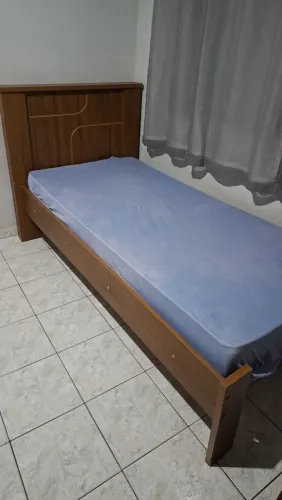 Cama Solteiro ( Acompanha colchão )