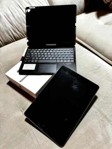 iPad 8 128gb + acessórios