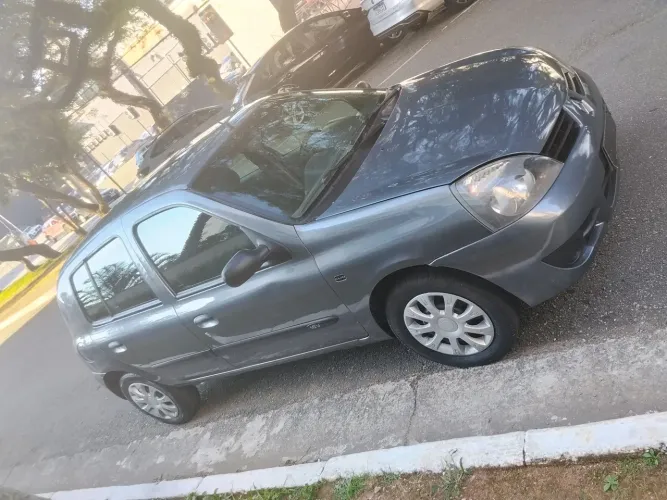 Renault Clio Hi-flex 1.0 16V 5P 2012