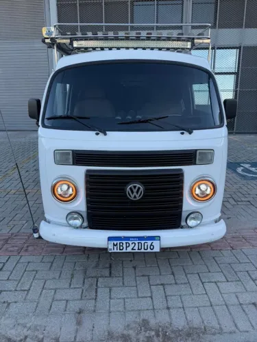 Volkswagen Kombi Furgão (álcool) 2001