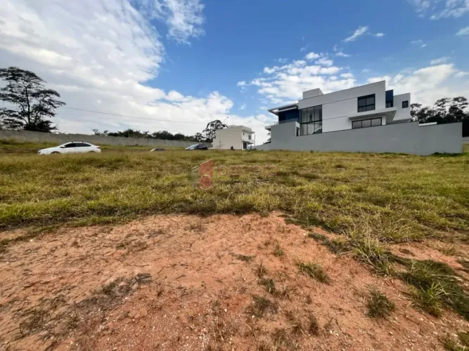 TERRENO À VENDA NO CONDOMÍNIO RESIDENCIAL LAGO AZUL EM JUNDIAÍ/SP