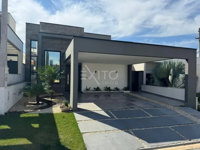 Casa com 03 Dormitorios à Venda, Condominio Fechado Cabreúva/SP