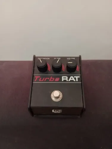Pedal de distorção Turbo Rat - Proco 