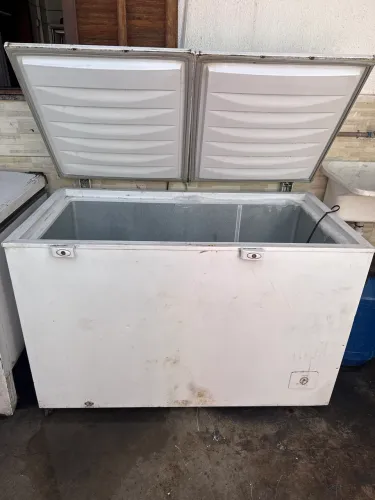 Freezer branco