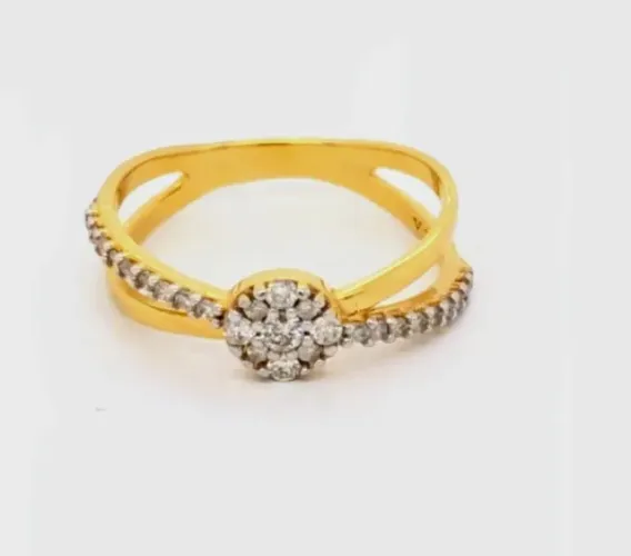 Anel ouro 18k e cravado de diamante da Vivara 2.2gramas