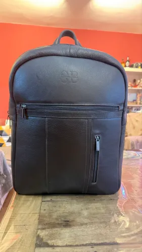 Mochila de couro legítimo