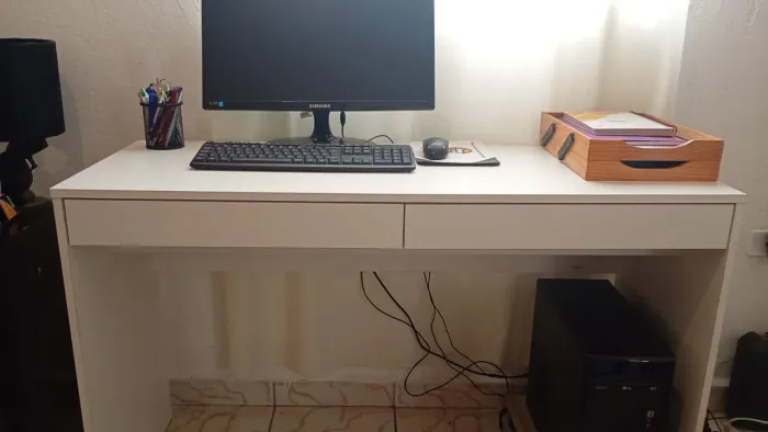 Escrivaninha Mesa para escritório ou Computador - Penteadeira