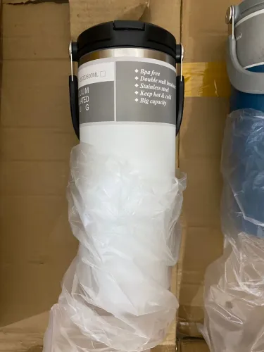Copos térmicos de 900ml unidade 40 reais