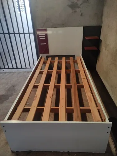 Cama solteiro 