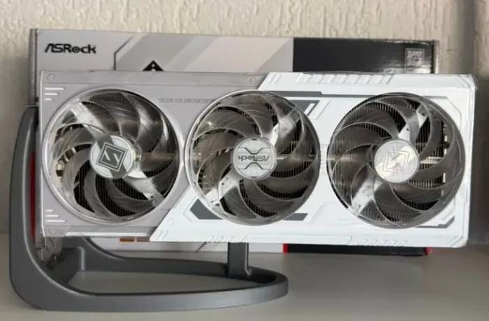 RX 9070 16GB STEEL LEGEND